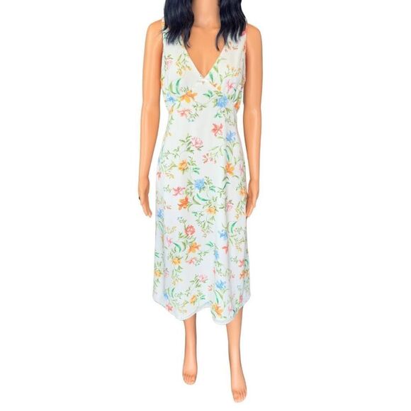 NWT WAYF Saks White Dahlia Vintage Floral Midi Dress Summer Cocktail Medium - Picture 3 of 7
